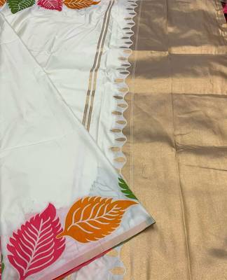  White Color Silk Blend Sarees With Blouse 4