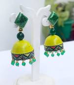 Quilled jhumkas with resin stud earrings 8