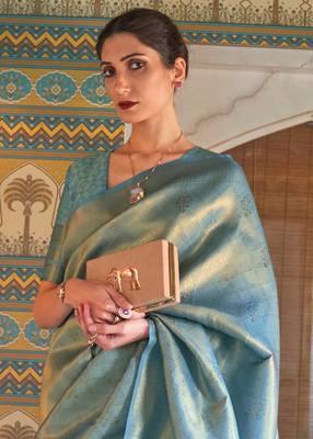 Blue Kumbhi silk bland Kanjivaram style festive wear zari border saree with Blouse 3
