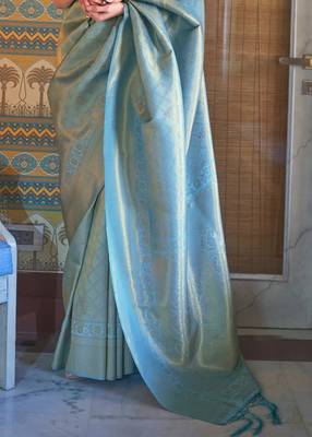 Blue Kumbhi silk bland Kanjivaram style festive wear zari border saree with Blouse 4
