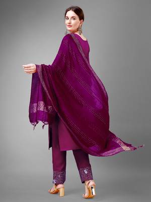 Women embroidered cotton blend purple kurta pant dupatta set 2