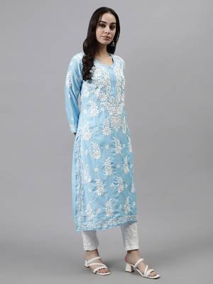 hand embroidered blue muslin lucknowi chikan kurta 4