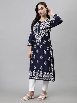 hand embroidered navy blue muslin lucknowi chikan kurta 3