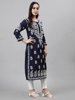 hand embroidered navy blue muslin lucknowi chikan kurta 4
