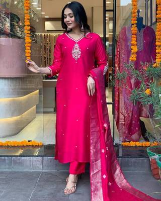 Pink Chanderi Fabric Embroidered work Straight cut Kurta Pant and Dupatta Set 2