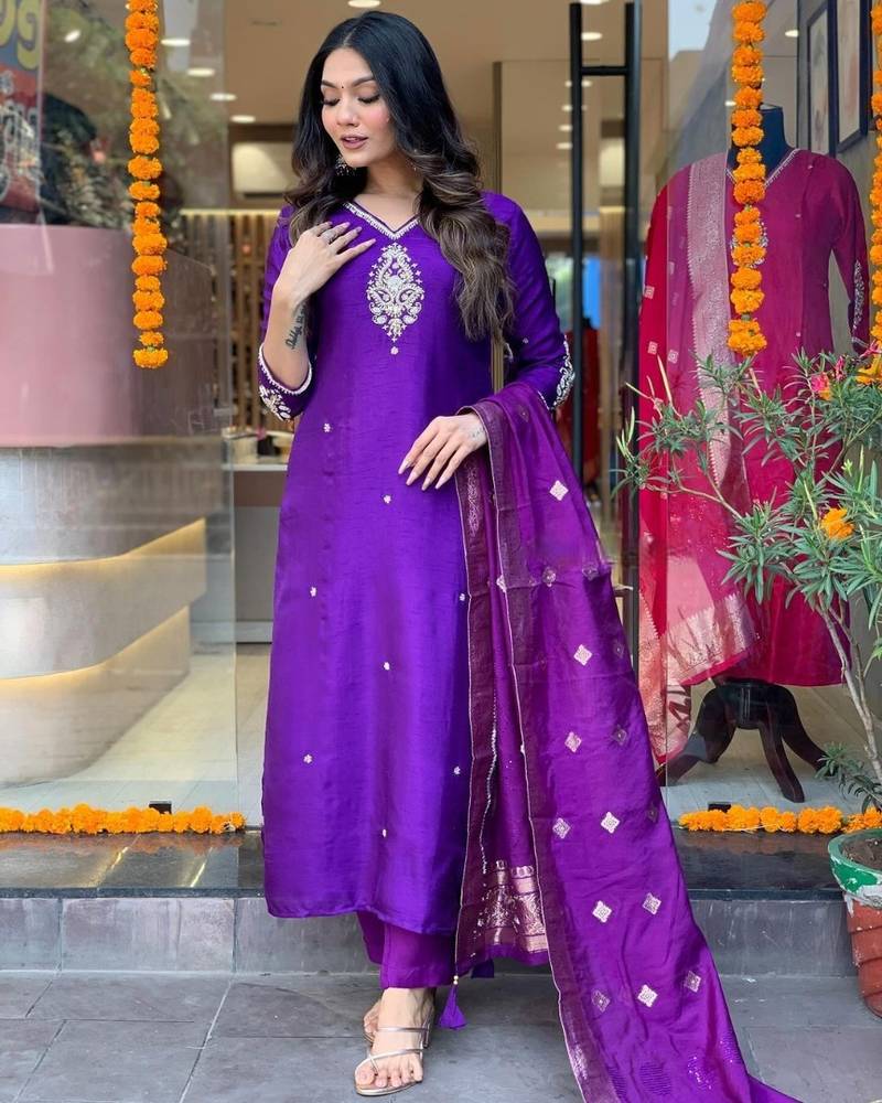 Chanderi Zari Embroidered Purple Kurti Set