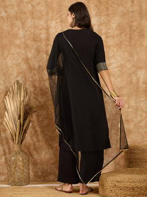 Ziyaa women's black crepe kurta, palazzo and dupatta set 3