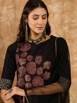 Ziyaa women's black crepe kurta, palazzo and dupatta set 4