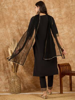 Ziyaa women's black crepe kurta, pant and dupatta set 3