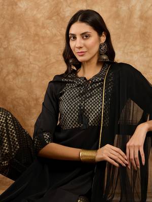 Ziyaa women's black crepe kurta, palazzo and dupatta set 4