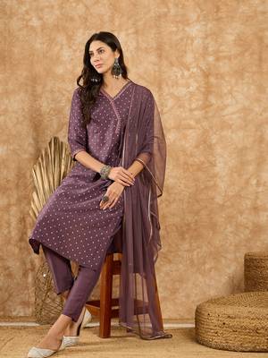 Ziyaa women's purple chinon straight kurta, pant and dupatta set 5