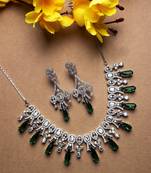 Silver plated green sparkling ad necklace and long earrings set