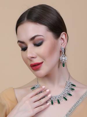 Silver plated green sparkling ad necklace and long earrings set 2
