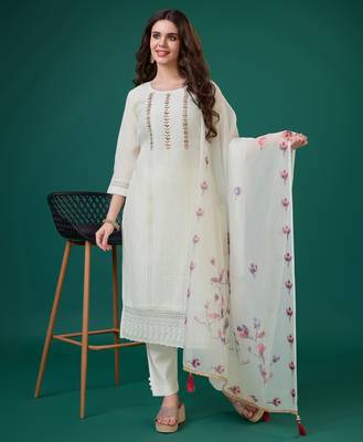  off-white chanderi silk bored schiffli embroidered chikankari kurta with pant & dupatta 1