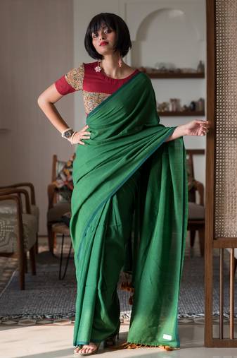 Suta Green Solid Cotton Blend Solid Woven Saree Without Blouse
