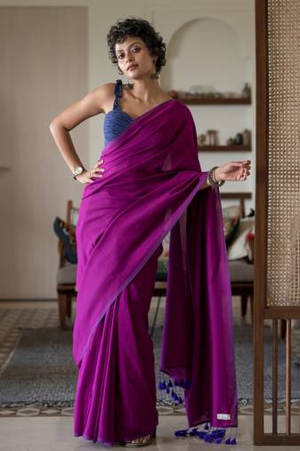 Suta magenta solid cotton blend solid woven saree