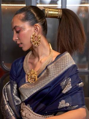 Navy-Blue Woven Georgette Event Wear Saree With Blouse For Women  2