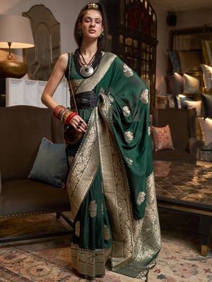 Green Woven Georgette Event Wear Saree With Blouse For Women  1