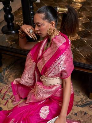 Pink Woven Georgette Event Wear Saree With Blouse For Women  2