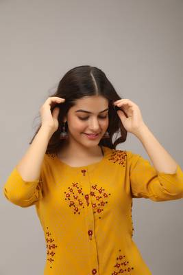 Yellow kantha work,dabka work rayon straight kurta 5