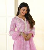 Pink Cotton Silk Floral Printed Fabric Lace border Work Straight Kurta, Pant and Dupatta Set