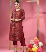 Maroon crepe printed kurta & straight pant set