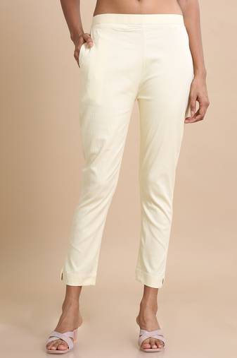 Hassu's women cream cotton solid slim fit ankle length pants