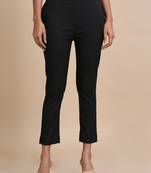 Hassu's women black cotton solid slim fit ankle length pants