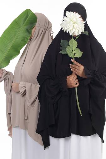 Ana black with sleeves makhna