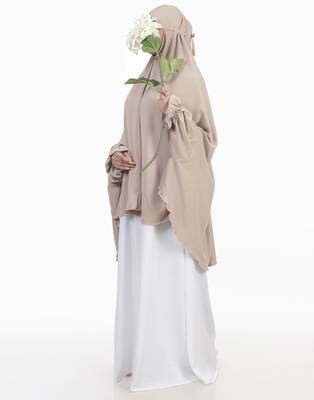 Ana beige with sleeves makhna 2