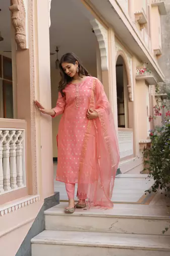 Pink chanderi kurta set with chanderi duppata
