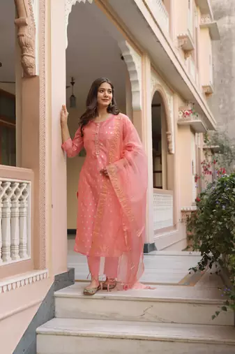 Pink chanderi kurta set with chanderi duppata
