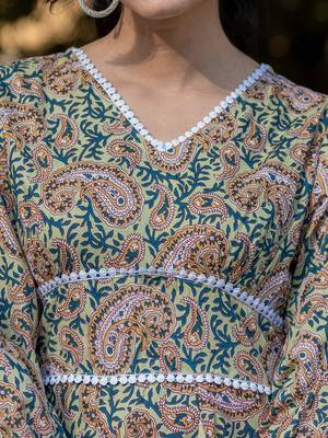  green pure cotton paisley and tassels were dress 4