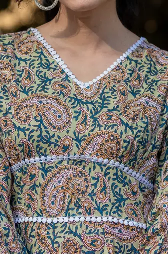  green pure cotton paisley and tassels were dress