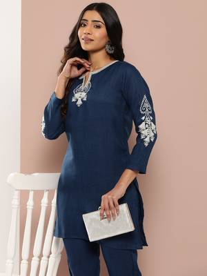  blue pure cotton co-ord set with thread work 4