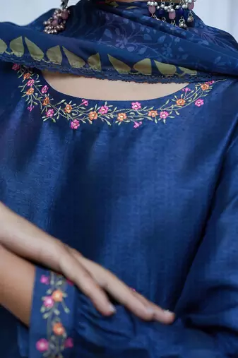 Blue Raw Silk Salwar Suit With Organza Dupatta
