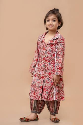 Cutiediva Girls wedding floral print kurta and afghani set in modal