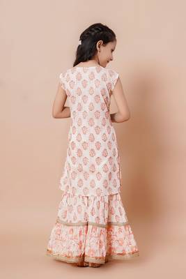 Girls multicolour floral print kurta & sharara set in cotton 2