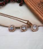 bold rose gold locket set with round pendant