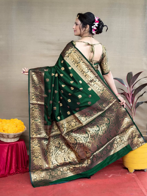 Green and Gold Silk Banarasi Saree with Blouse Piece 2