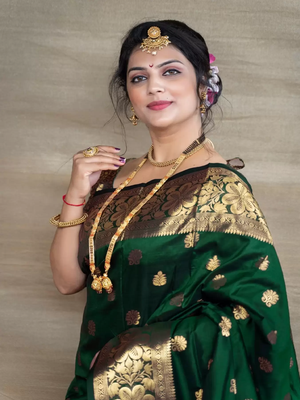 Green and Gold Silk Banarasi Saree with Blouse Piece 4