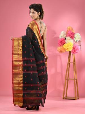 Black Pure Cotton Tant Saree With Zari Border Without Blouse 3
