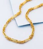 Textured chain with s-hook closure