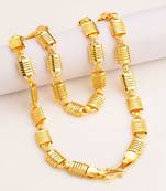 S-hook closure chain with textured detail