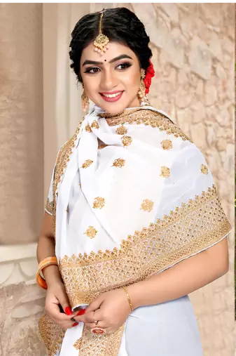 Women'S White Zari Resham Embroidered Georgette Saree With Blouse Piece By Manu Fashion Era