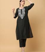 Green kosa silk solid & embroidred work straight kurta pant (set of 2)