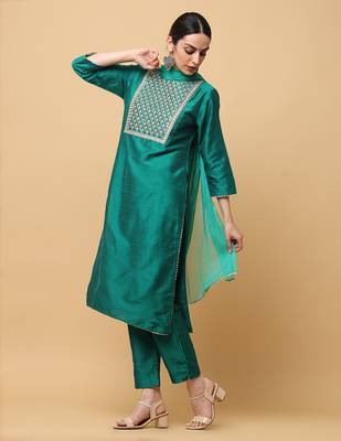 Green kosa silk solid & embroidred work straight kurta pant with dupatta (set of 3) 2