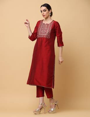 Mahroon kosa silk solid & embroidred work straight kurta pant with dupatta (set of 3) 2