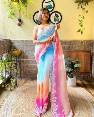 Beautiful Crush Padding Sequence Work Georgette Fabric Saree With Un-Stitched Blouse 1