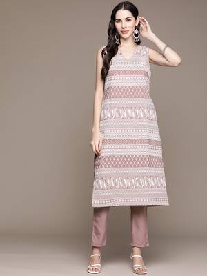 Ziyaa women's purple crepe straight kurta and pant set 1